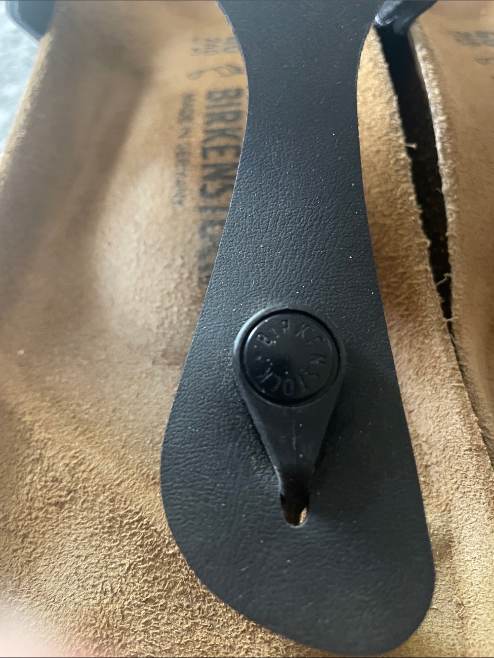 Black Leather Toe-Post Sandals Birkenstock - Picture 2 of 10